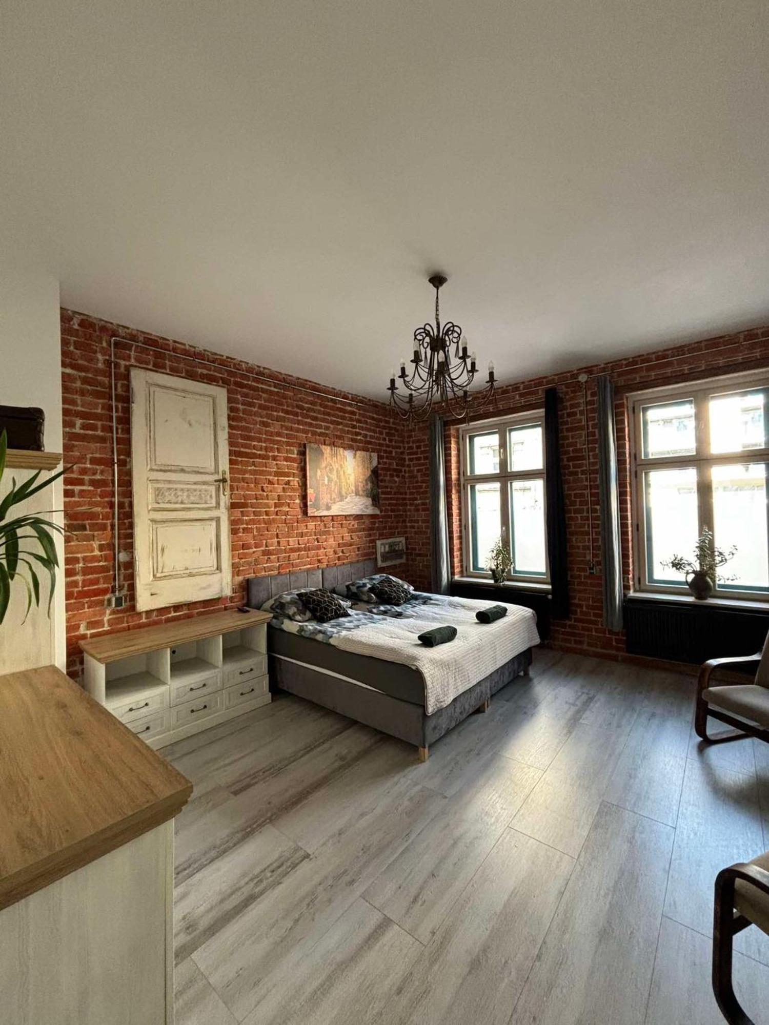 Liberation! Appartement Olsztyn  Buitenkant foto